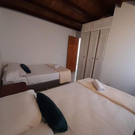 Road Living Home Медельїн Екстер'єр фото