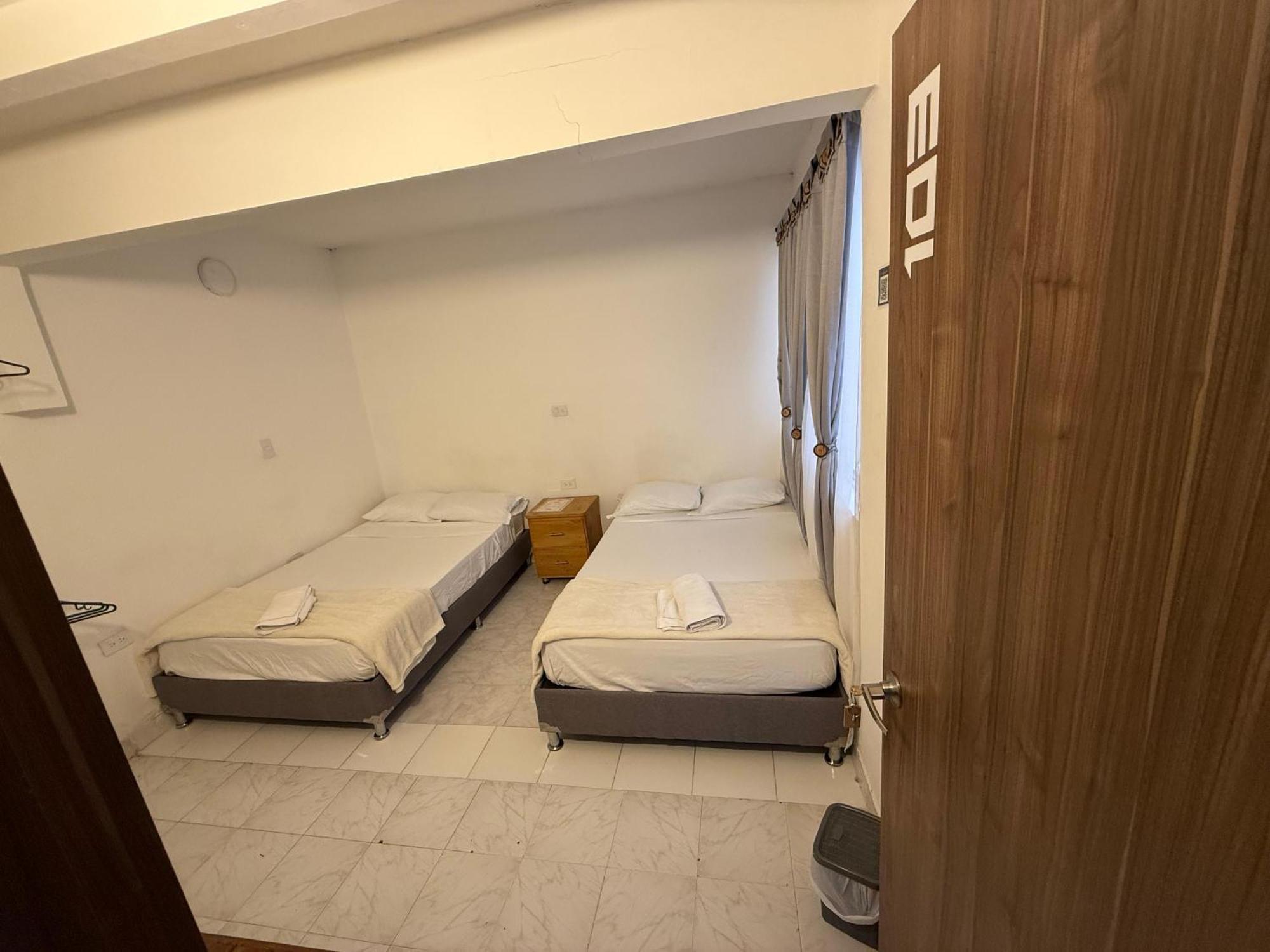Road Living Home Медельїн Екстер'єр фото